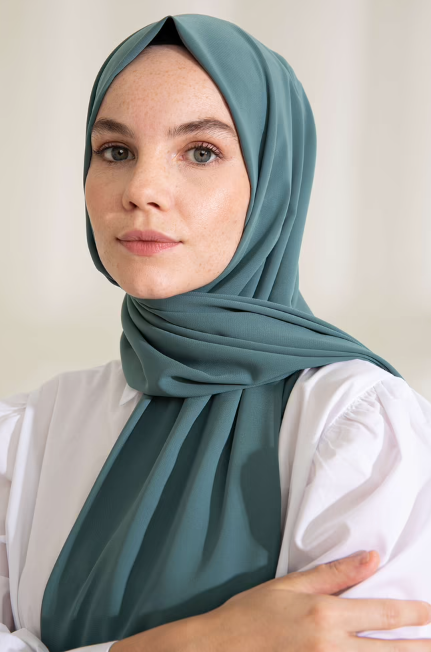 Hijab Soie Medina Vert Sauge – Maison Haya