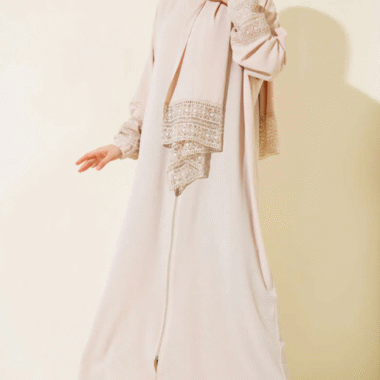 abaya femme beige élégante manches dentelle